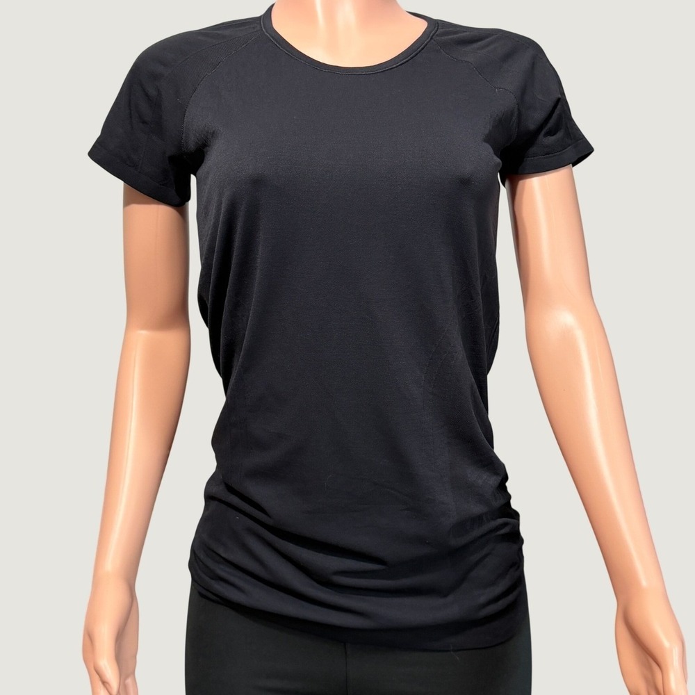 Athleta Momentum Seamless Short Sleeve Tee Black Performance Top FA18 L